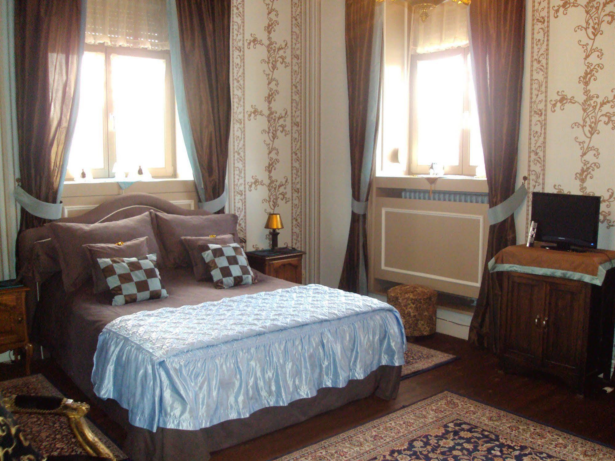 B&B De Vijf Zuilen Bruges Exterior photo